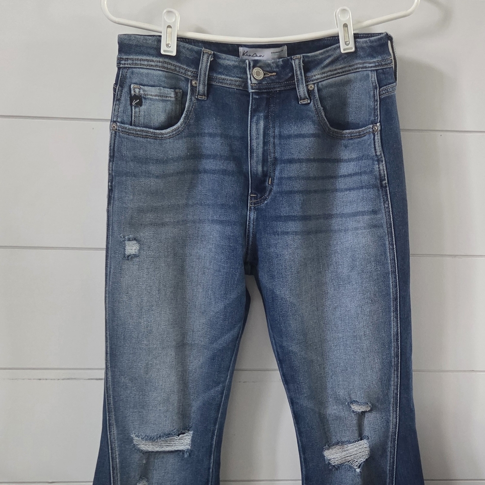 KanCan Maurices Split Front Size 28 Short Jeans